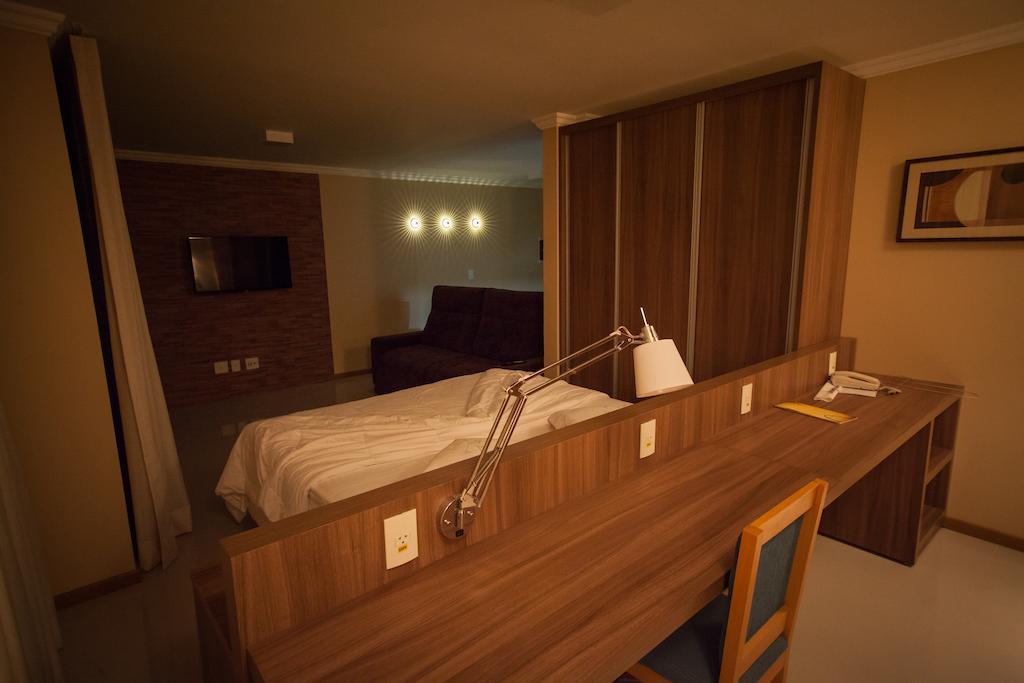 Hotel Saint Louis Луис-Эдуарду-Магальяйнс Экстерьер фото