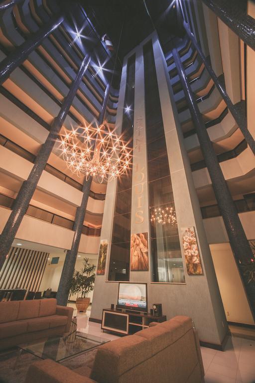 Hotel Saint Louis Луис-Эдуарду-Магальяйнс Экстерьер фото